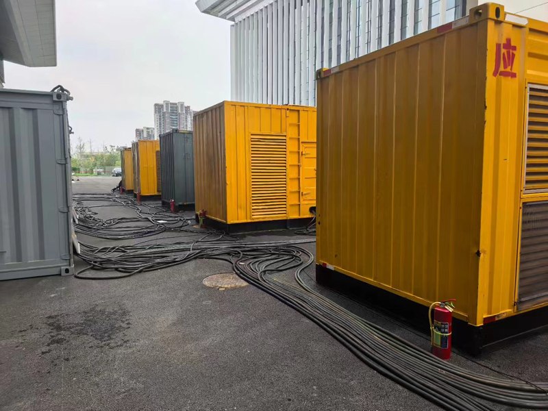 大新不同季节柴油发电机组保养有哪些注意事项?