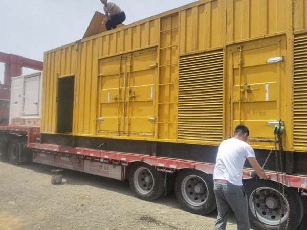 大新除了负载情况和发动机维护，还有哪些因素会影响 200kw 柴油发电机的油耗？